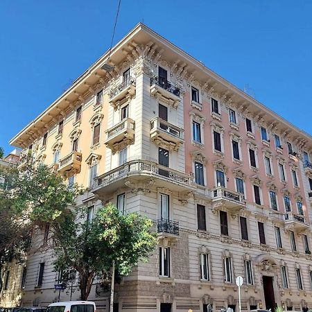 Appartamento "Corso - Cuore Di Roma" By FlatinRzym Zewnętrze zdjęcie